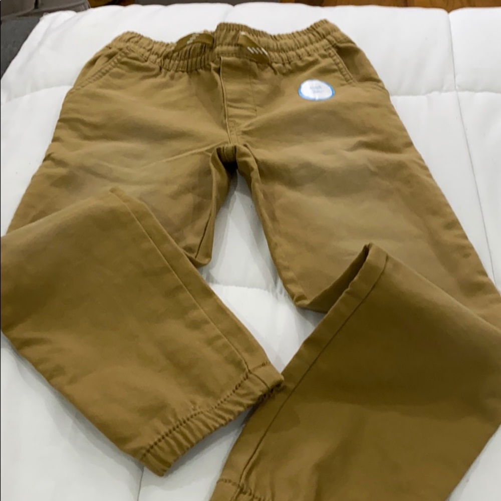 Carters boys Khaki jogger pants sz6